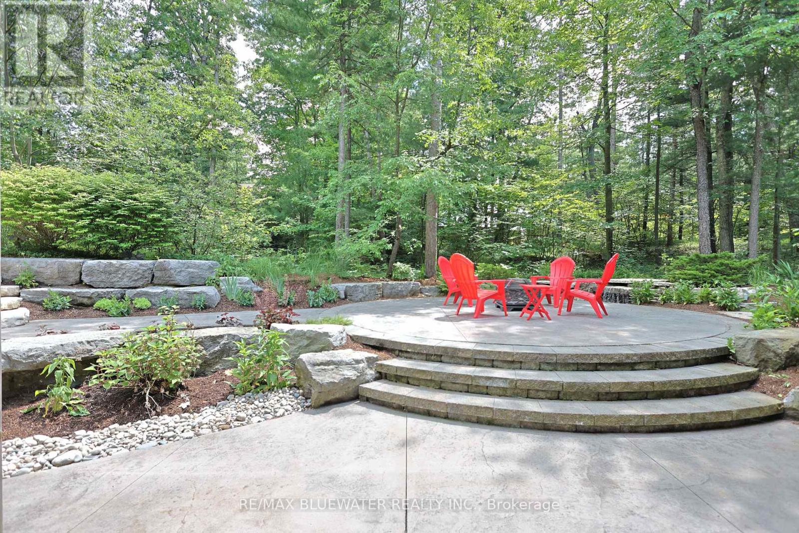 9956 Pinetree Crescent, Lambton Shores, Ontario  N0M 1T0 - Photo 45 - X13531928