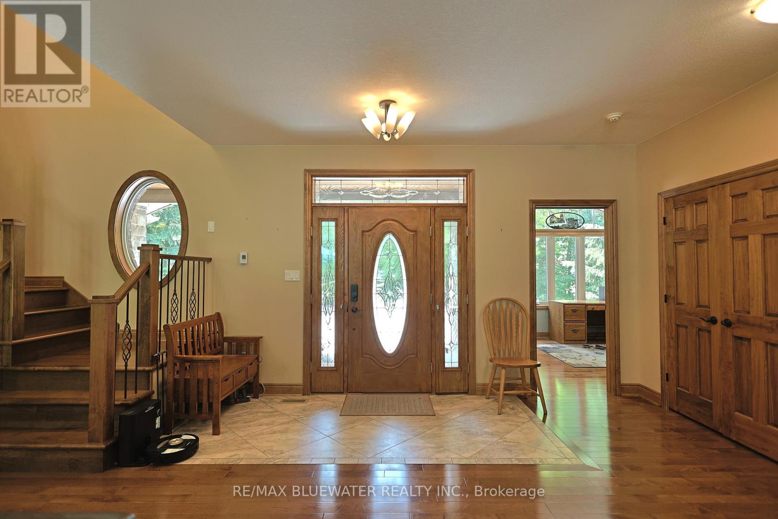 9956 Pinetree Crescent, Lambton Shores, Ontario  N0M 1T0 - Photo 8 - X13531928