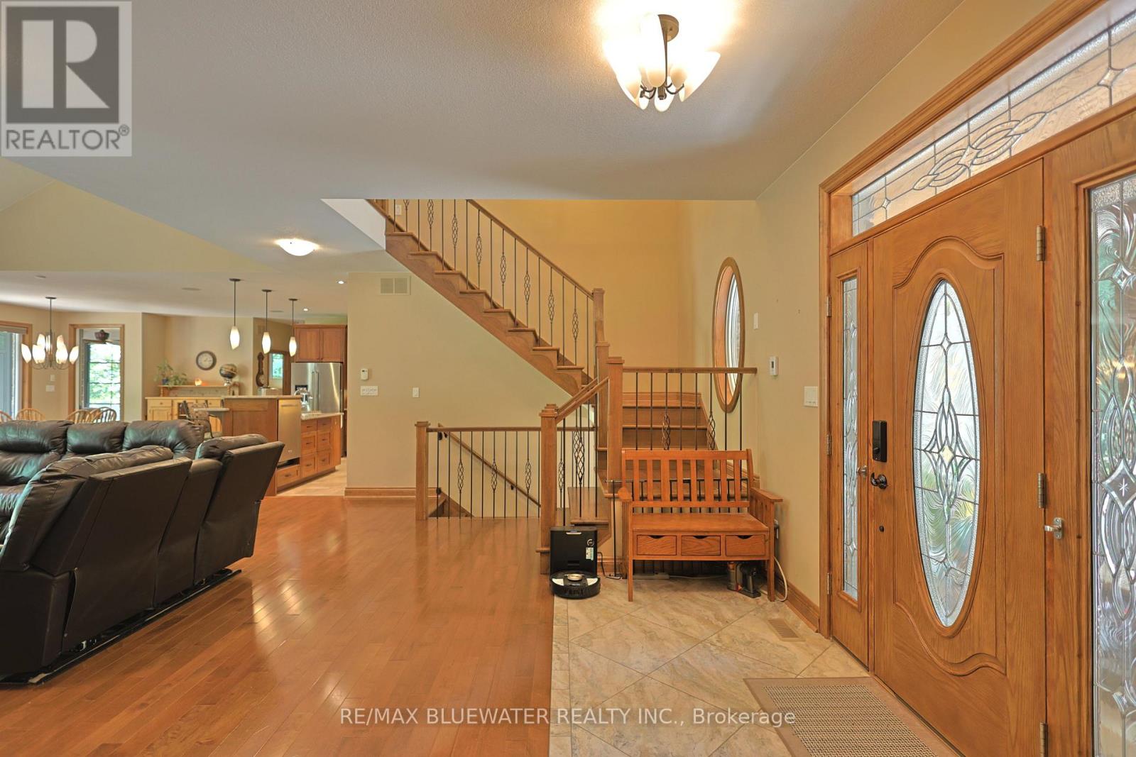 9956 Pinetree Crescent, Lambton Shores, Ontario  N0M 1T0 - Photo 9 - X13531928