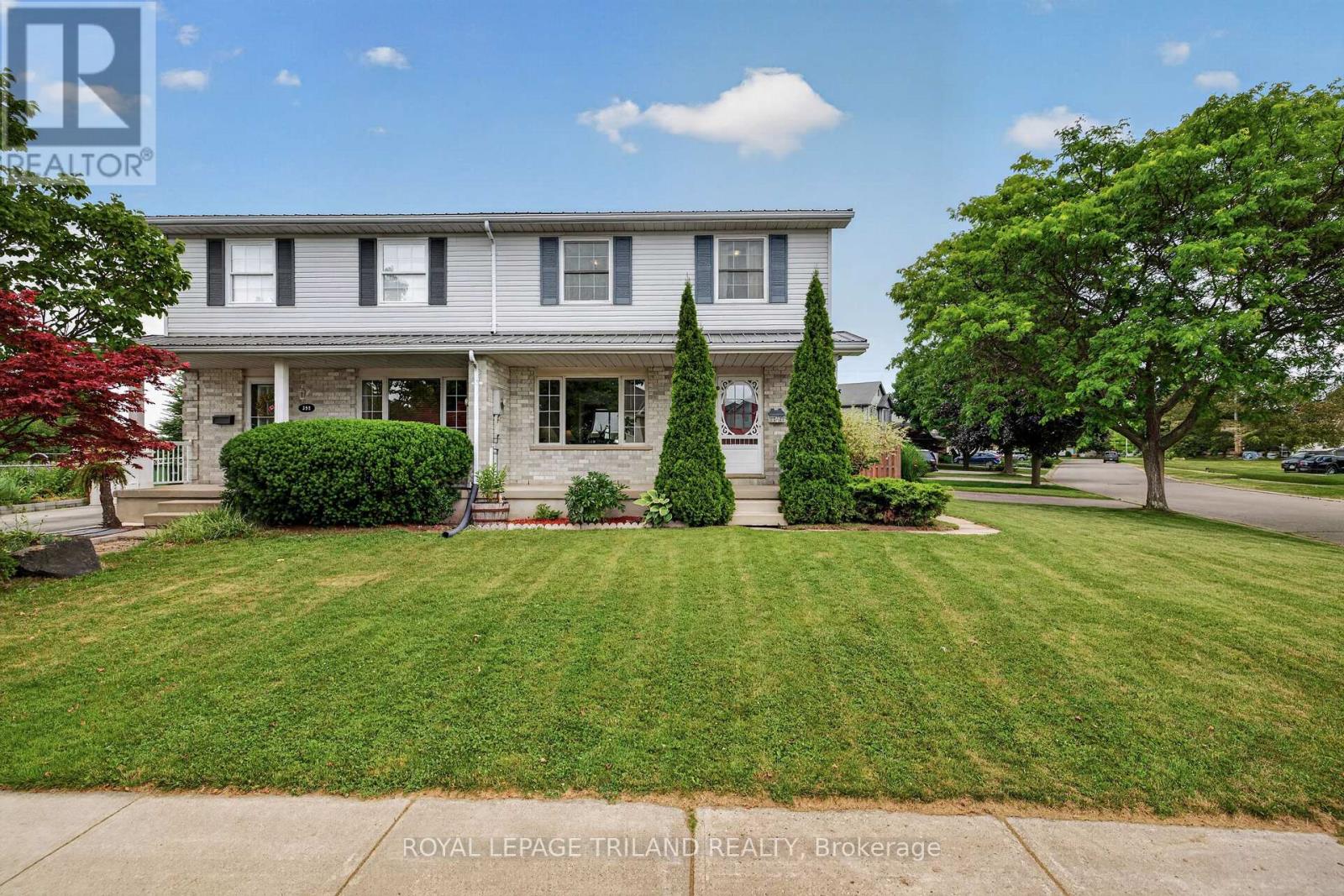 400 Highview Drive, St. Thomas, Ontario  N5R 6C6 - Photo 2 - X13532212