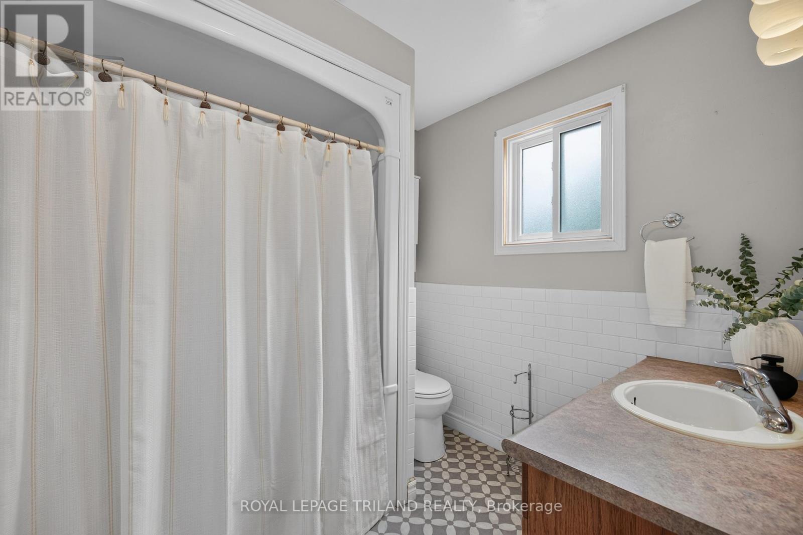 400 Highview Drive, St. Thomas, Ontario  N5R 6C6 - Photo 25 - X13532212