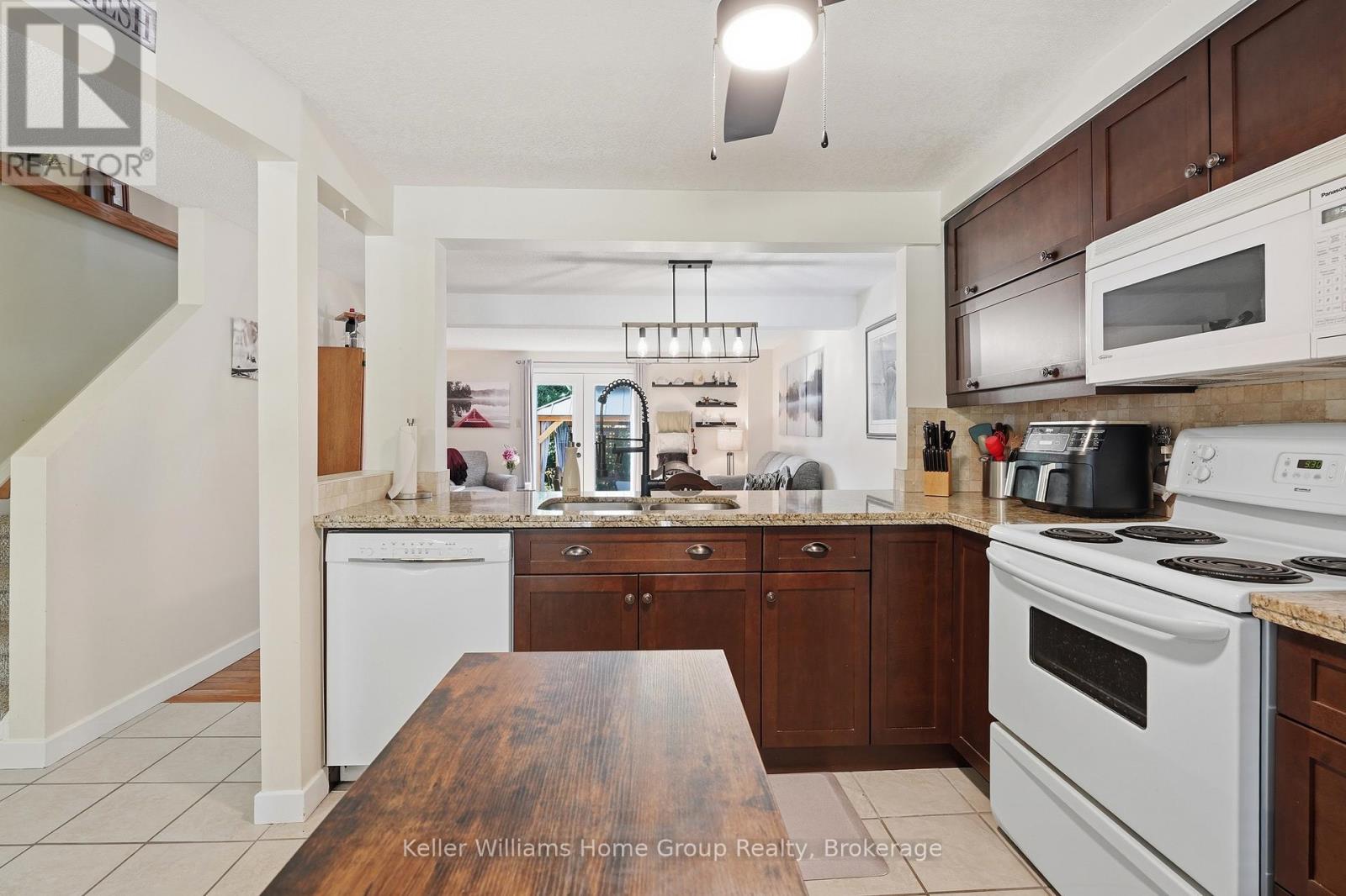 354 Strathallen Street, Centre Wellington, Ontario  N1M 3L3 - Photo 9 - X13529902