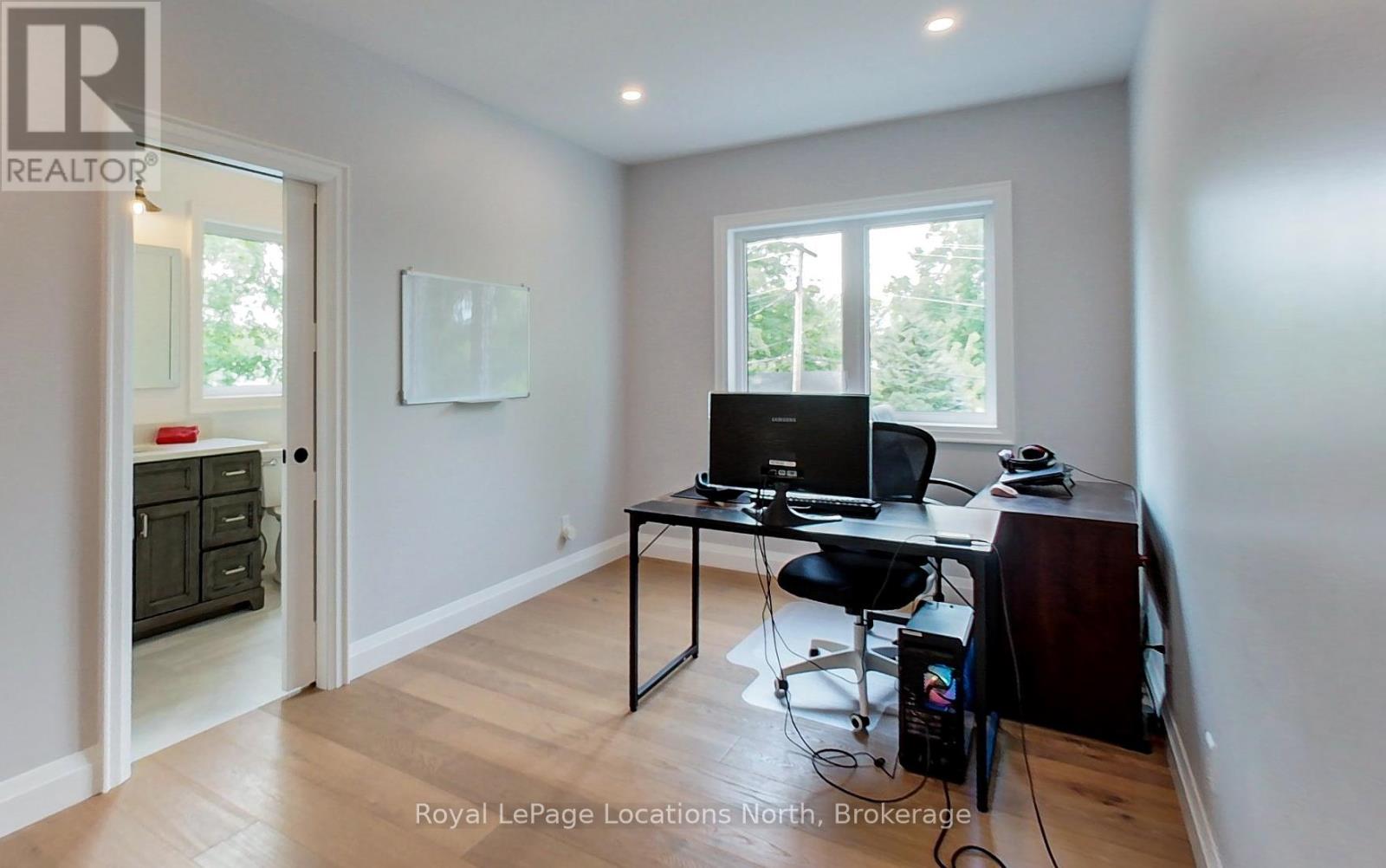 245 Jane Street, Clearview, Ontario  L0M 1S0 - Photo 45 - S13532262