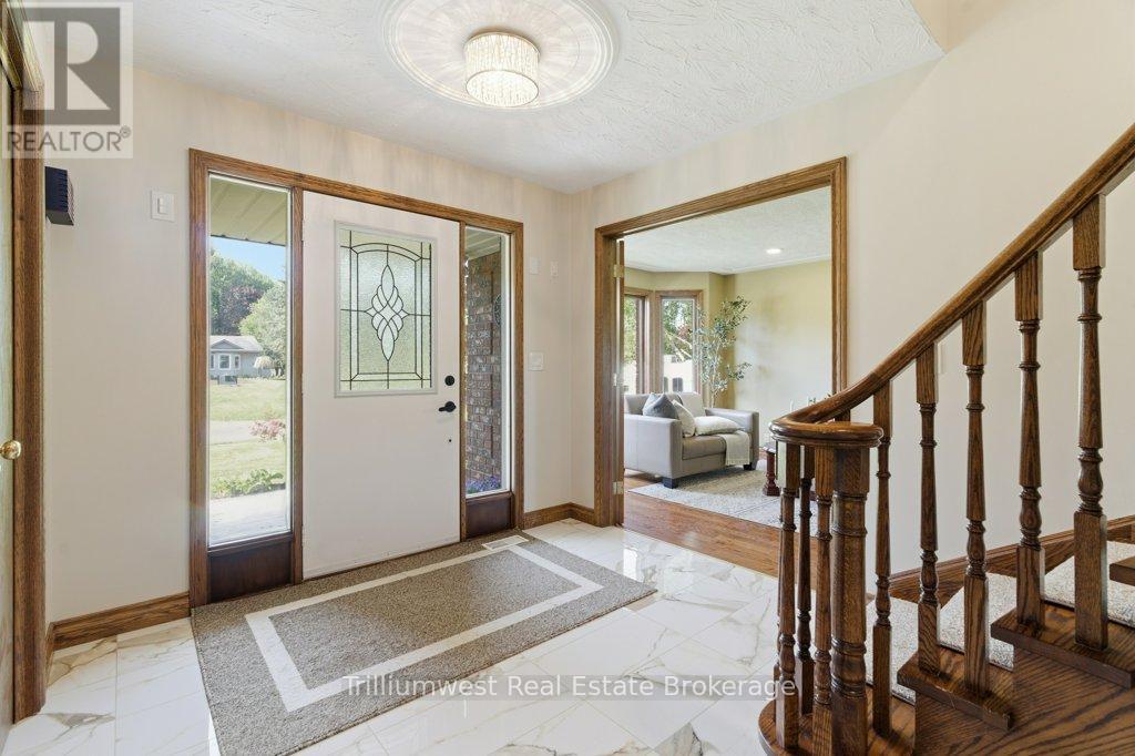 32 Sunset Drive, Woolwich, Ontario  N0B 2V0 - Photo 11 - X13531892