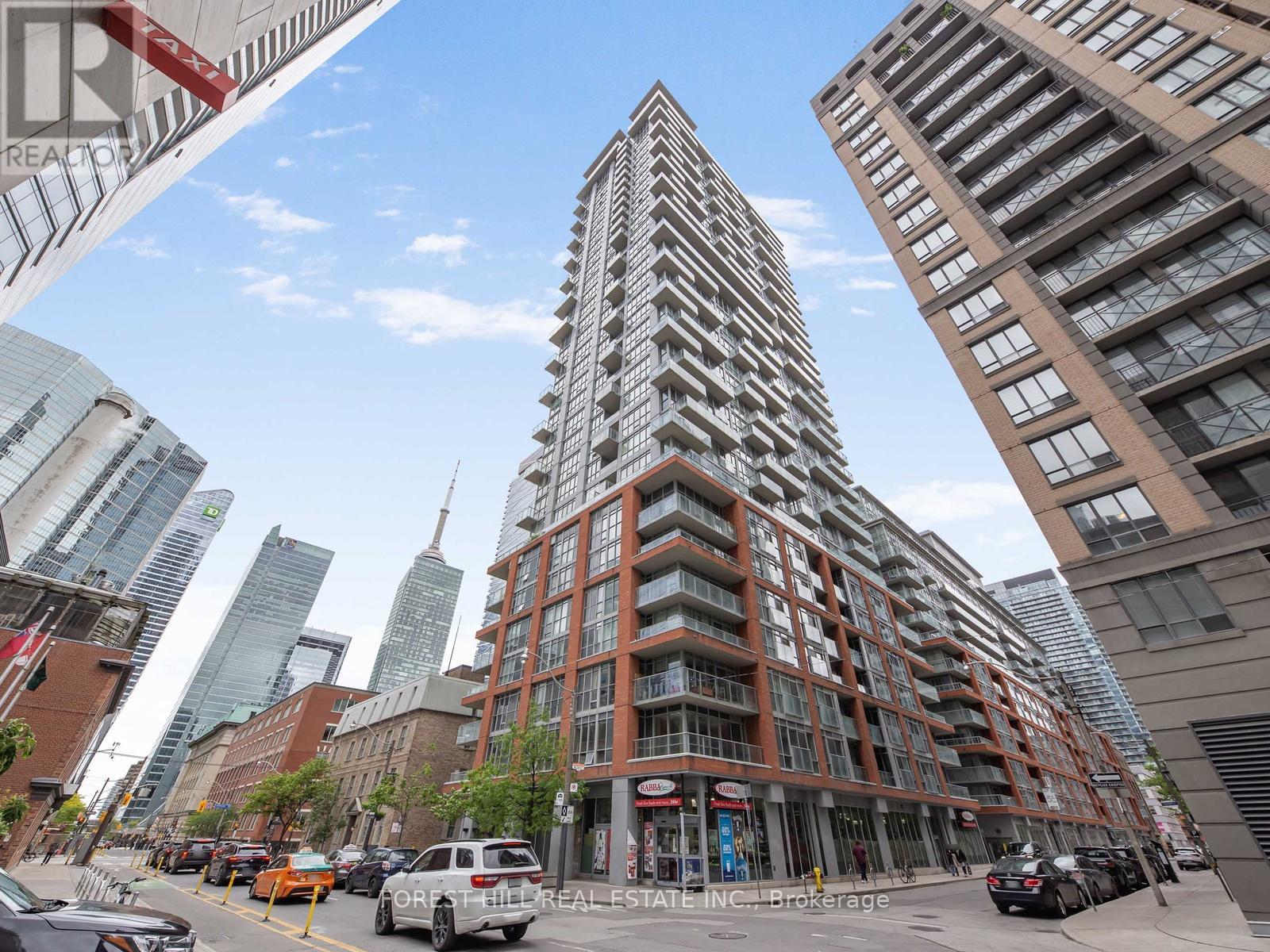 1407 - 126 SIMCOE STREET