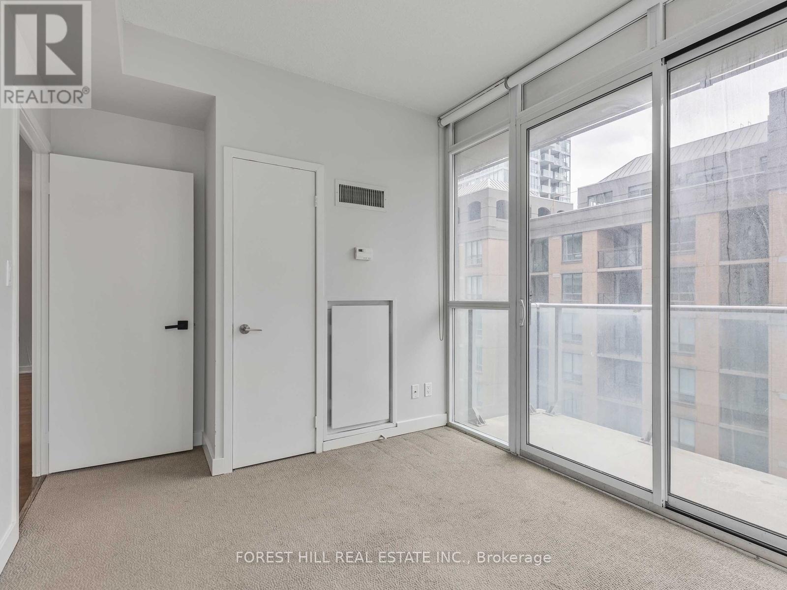 1407 - 126 Simcoe Street, Toronto, Ontario  M5H 4E6 - Photo 17 - C13532178
