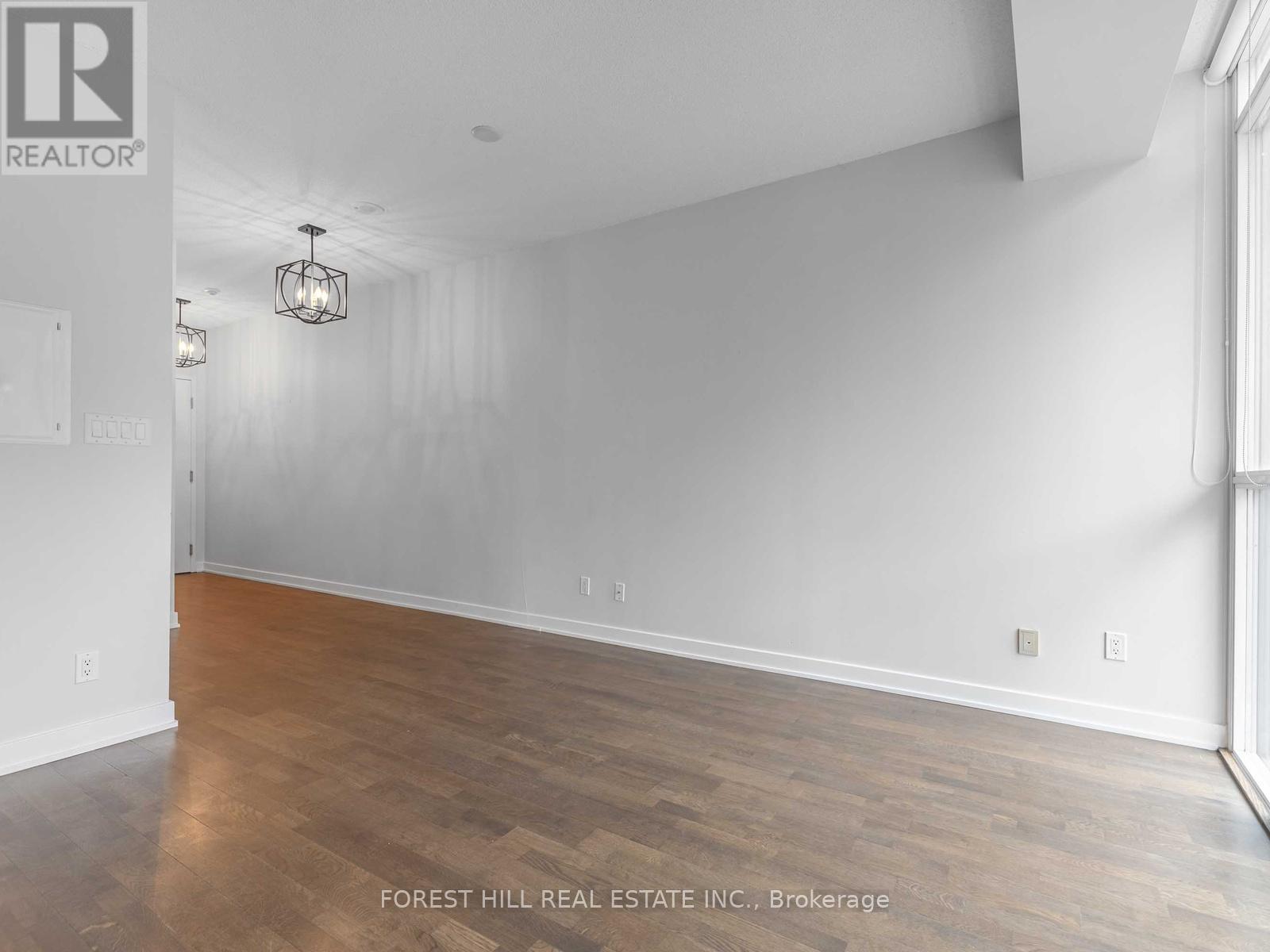1407 - 126 Simcoe Street, Toronto, Ontario  M5H 4E6 - Photo 6 - C13532178