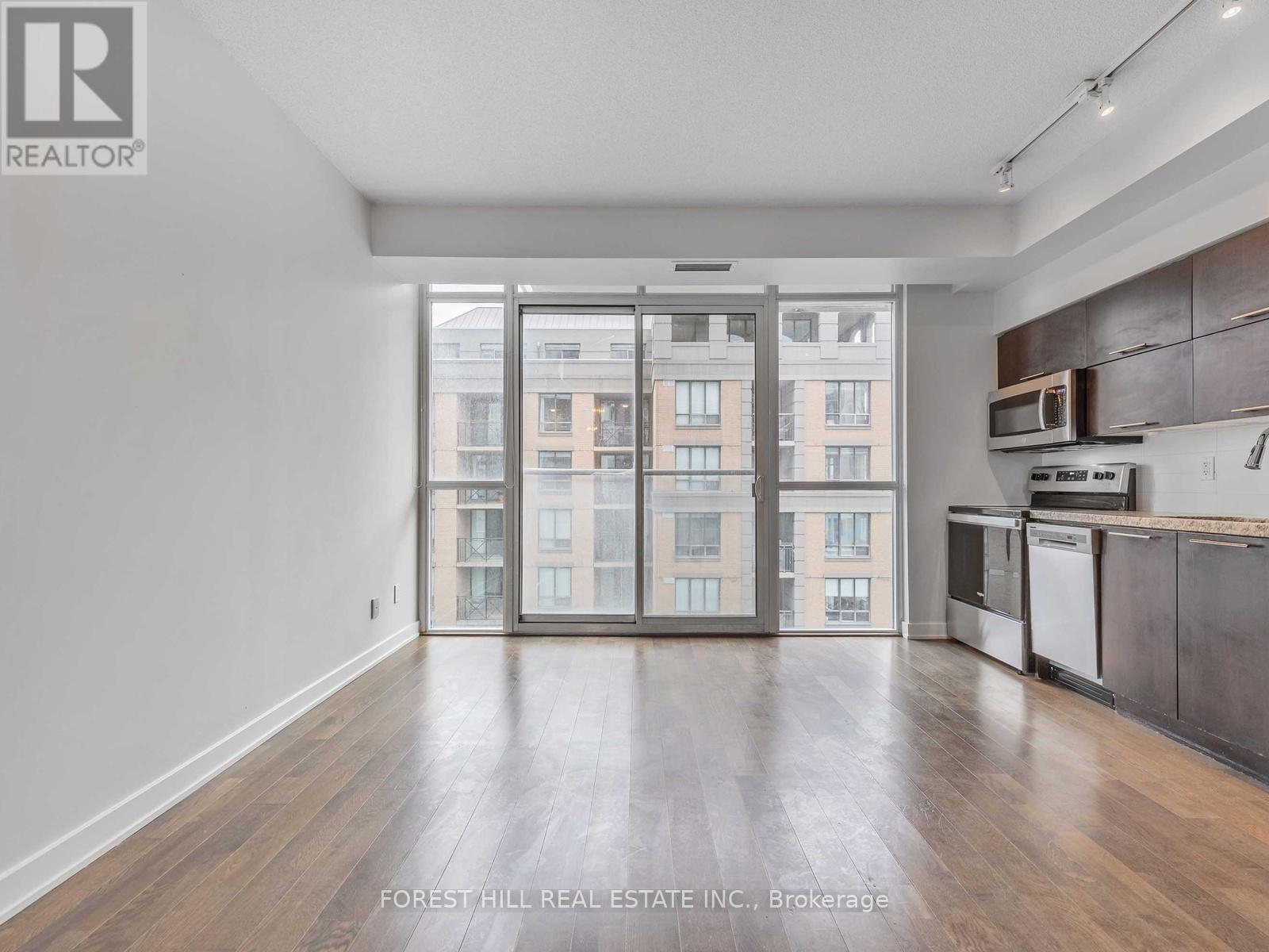 1407 - 126 Simcoe Street, Toronto, Ontario  M5H 4E6 - Photo 9 - C13532178