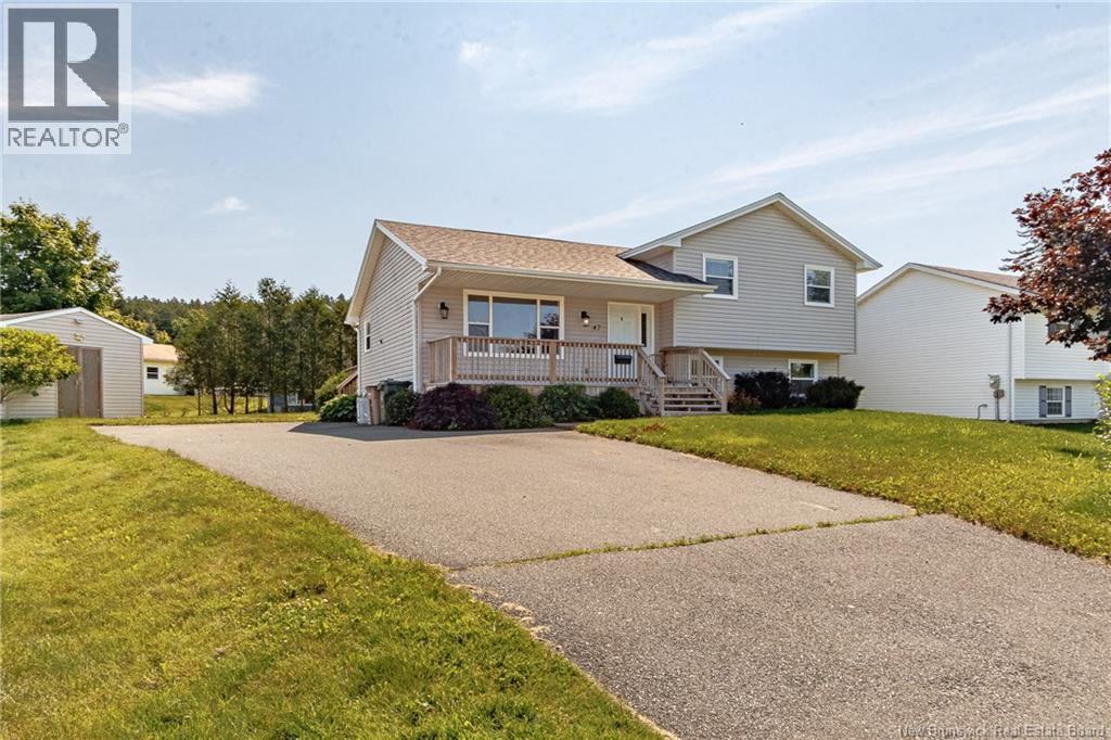47 Glenwood Drive, Saint John, New Brunswick  E2M 5P3 - Photo 1 - NB143053