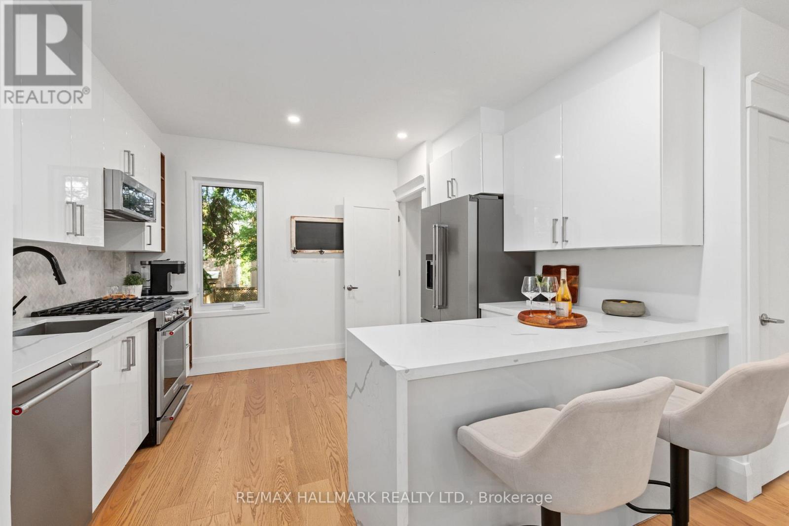 424 Kingston Road, Toronto, Ontario  M4L 1T9 - Photo 10 - E13531968