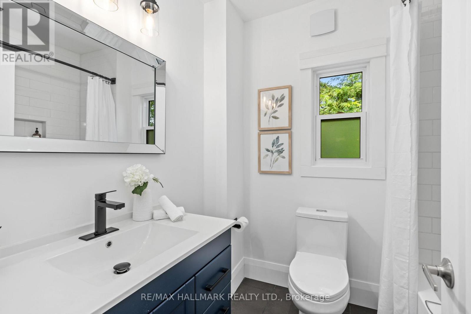 424 Kingston Road, Toronto, Ontario  M4L 1T9 - Photo 18 - E13531968