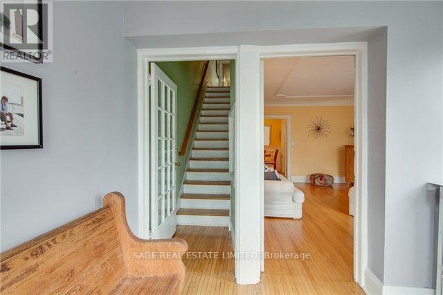 Main - 75 Spruce Hill Avenue, Toronto, Ontario  M4E 3G2 - Photo 4 - E13532080