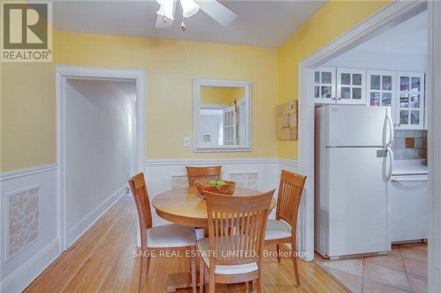 Main - 75 Spruce Hill Avenue, Toronto, Ontario  M4E 3G2 - Photo 6 - E13532080