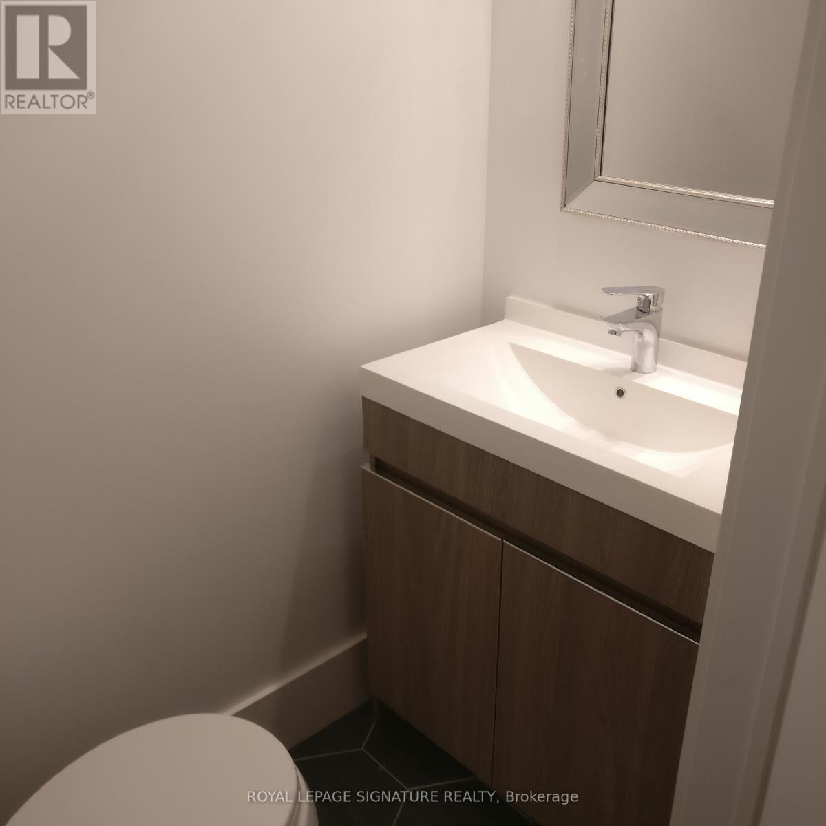 Lower - 594 Birchmount Road, Toronto, Ontario  M1K 1P9 - Photo 5 - E13532198