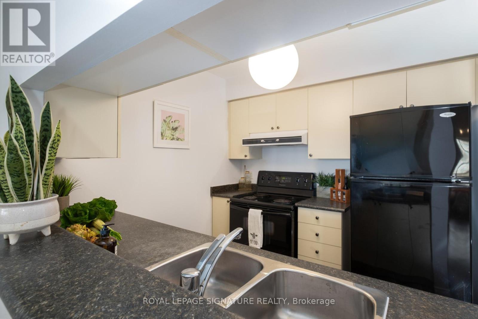 810 - 1200 The Esplanade Road N, Pickering, Ontario  L1V 6V3 - Photo 10 - E13532260