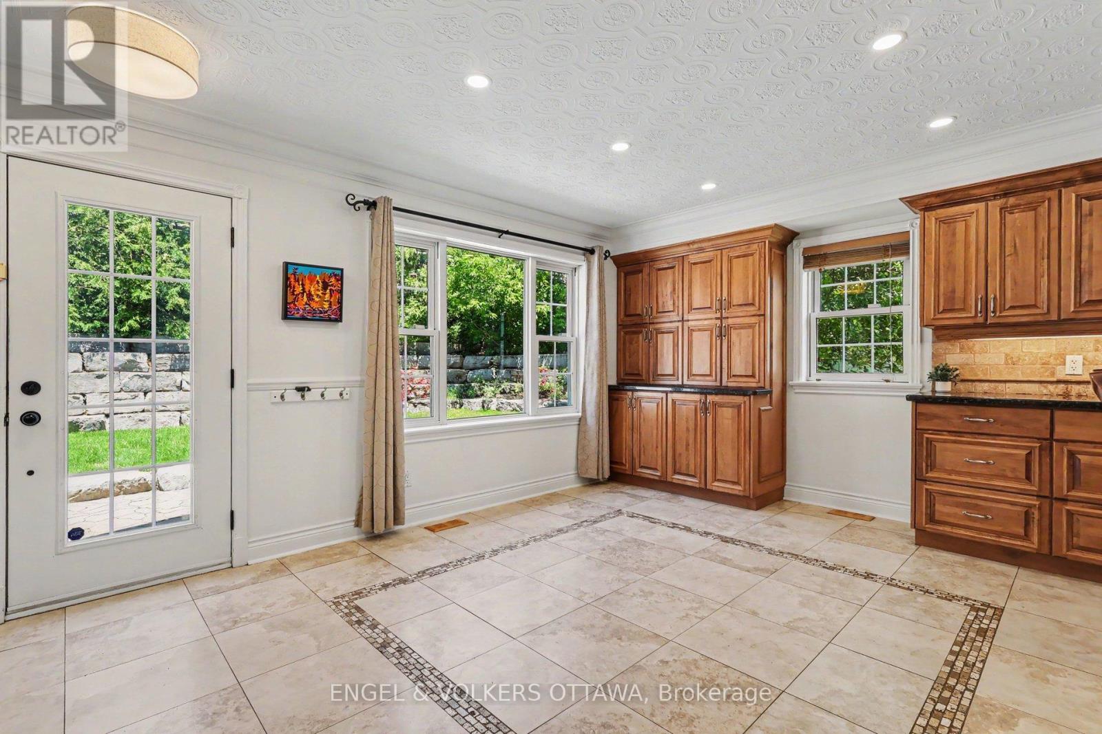 101 Ivy Crescent, Ottawa, Ontario  K1M 1Y1 - Photo 11 - X13532106