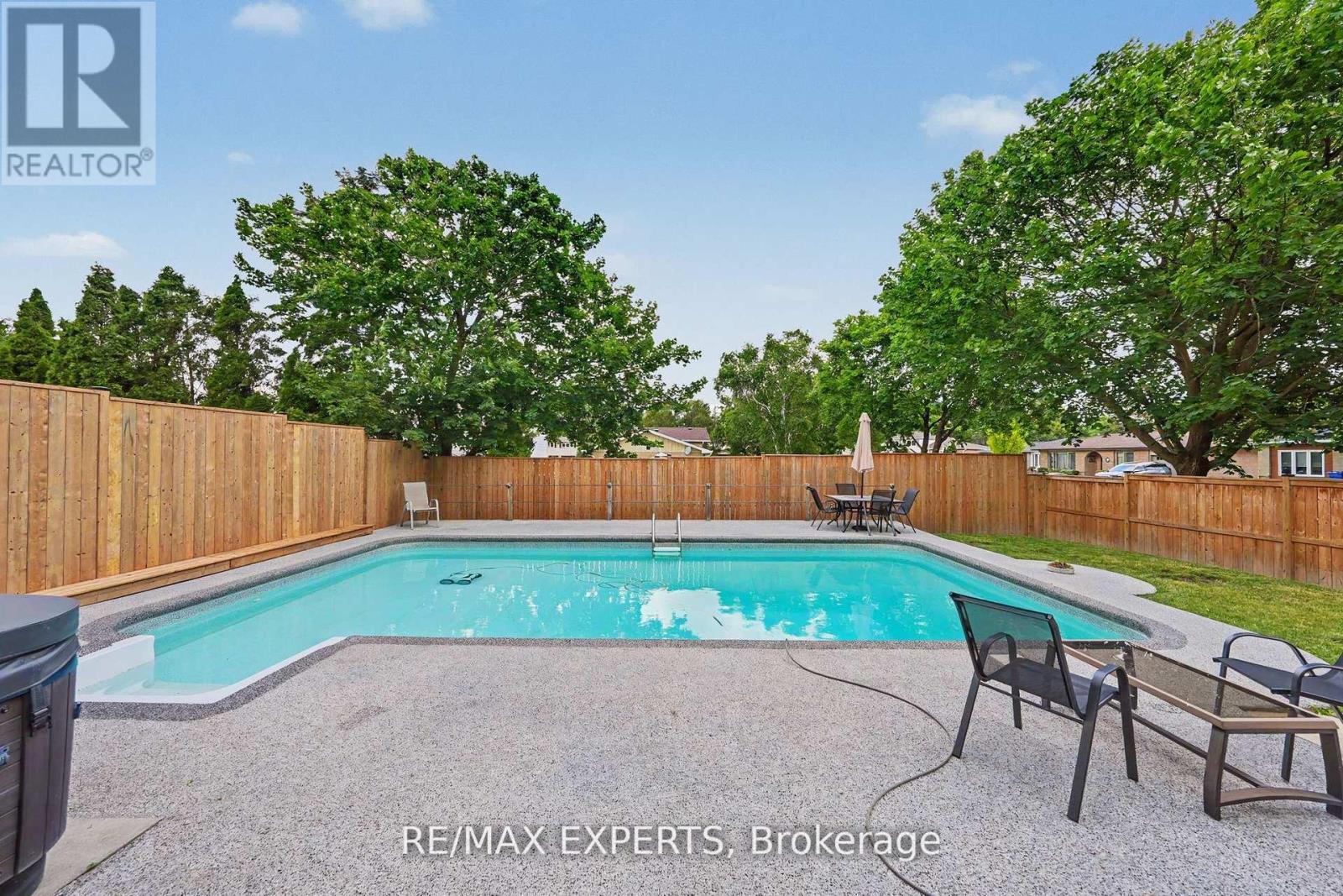 32 Oak Court, Aurora, Ontario  L4G 3J6 - Photo 28 - N13532000