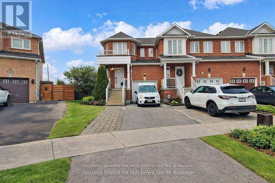217 STONEBRIAR DRIVE N, Vaughan (Maple)