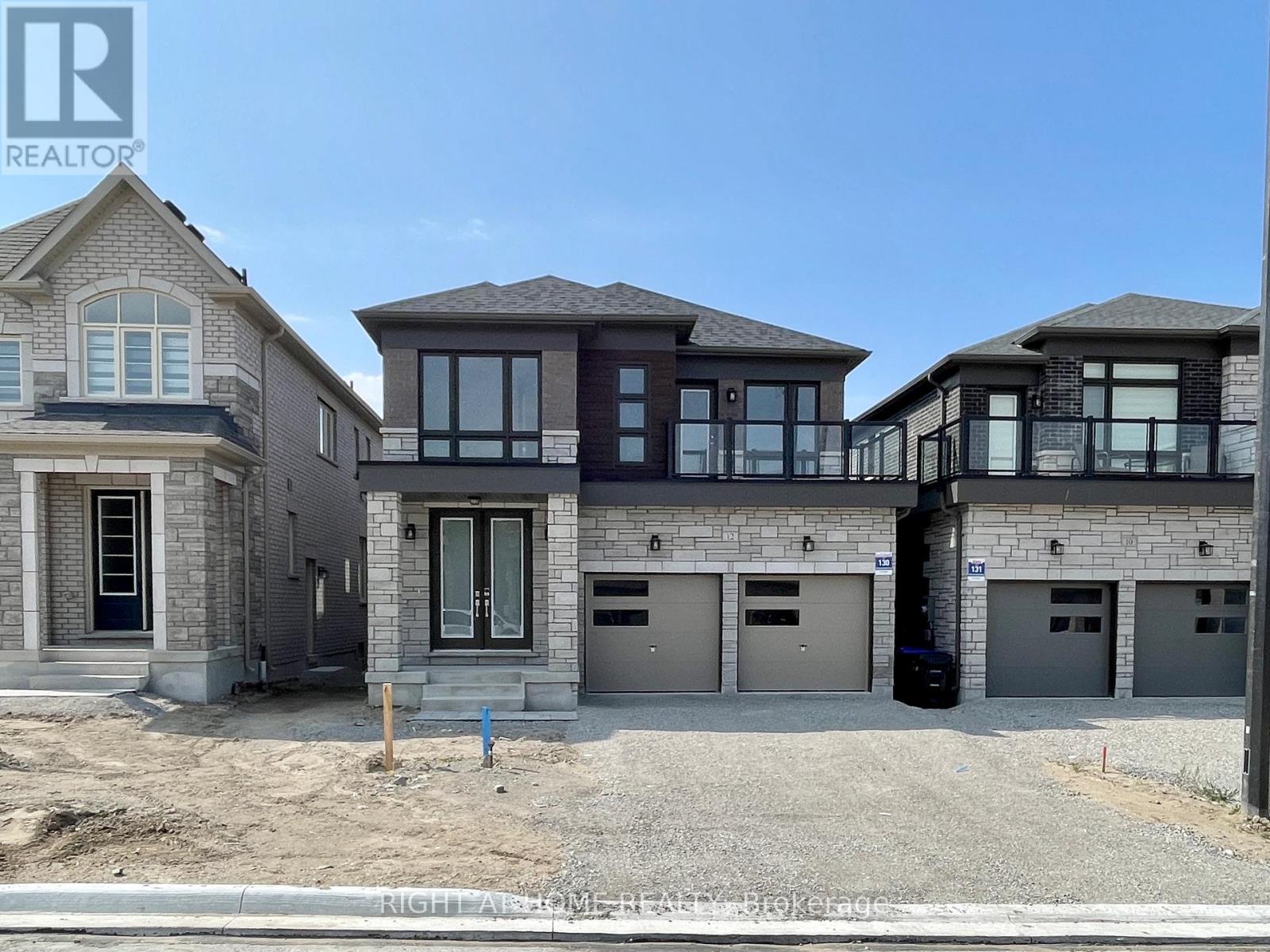 12 SWEET CICELY STREET, Springwater (Midhurst)