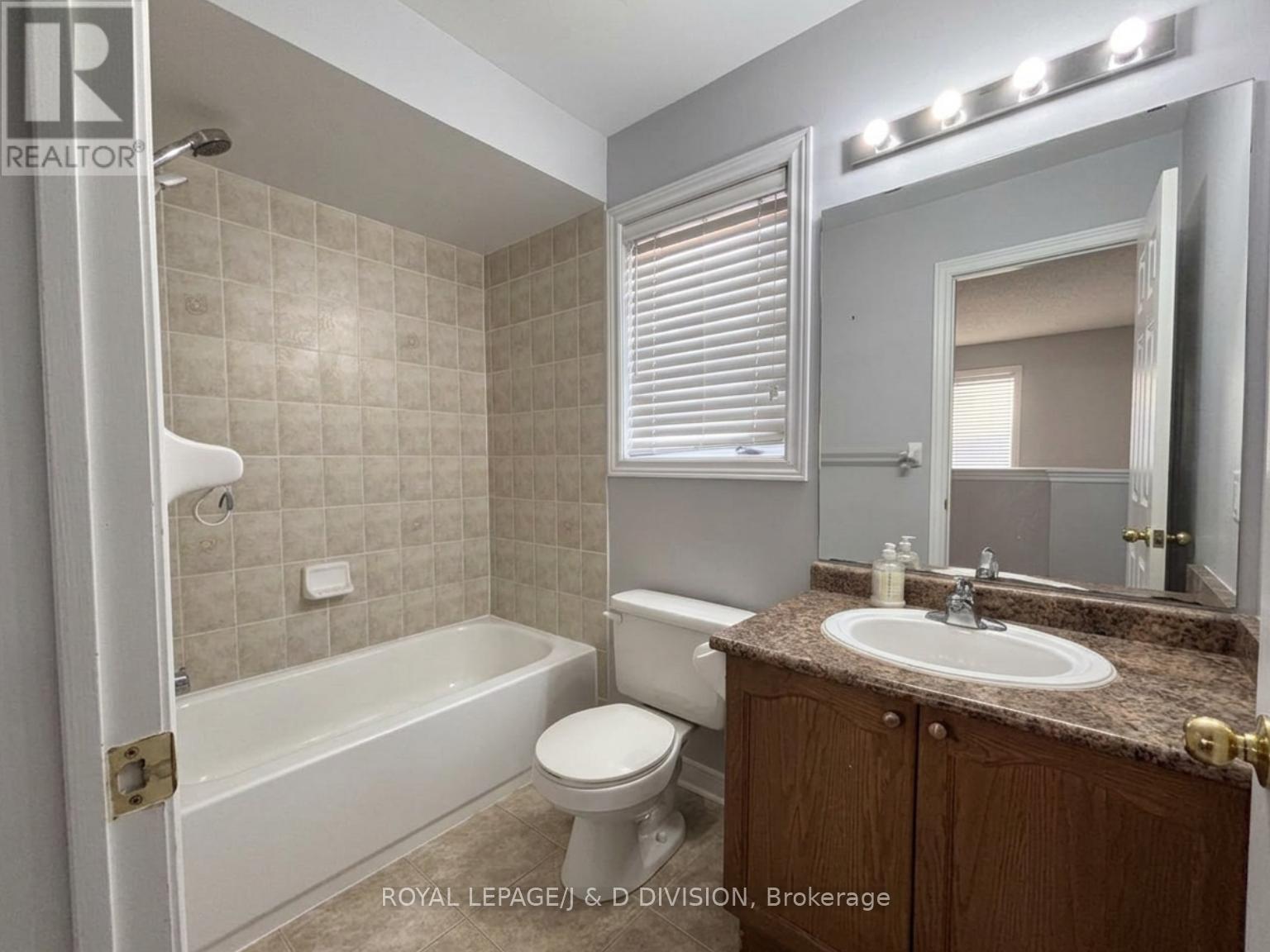 44 Touchette Drive, Barrie (Holly), Ontario  L4N 6A1 - Photo 12 - S13531970
