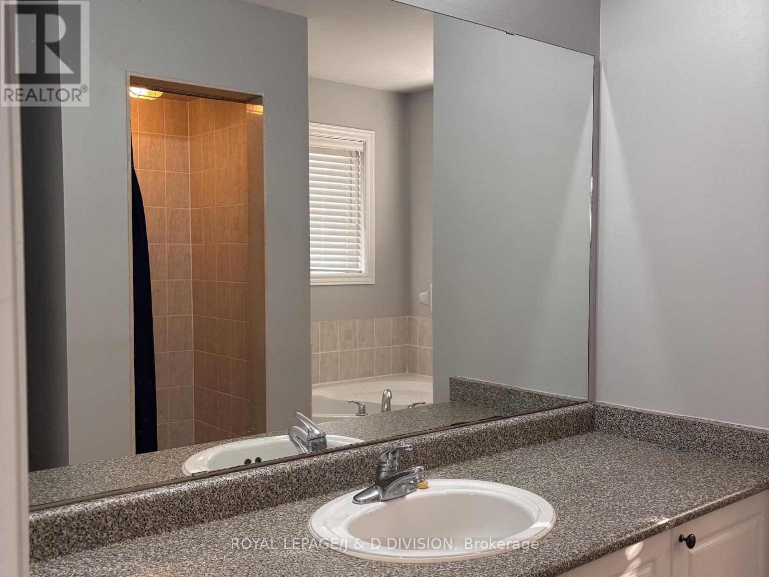44 Touchette Drive, Barrie (Holly), Ontario  L4N 6A1 - Photo 8 - S13531970