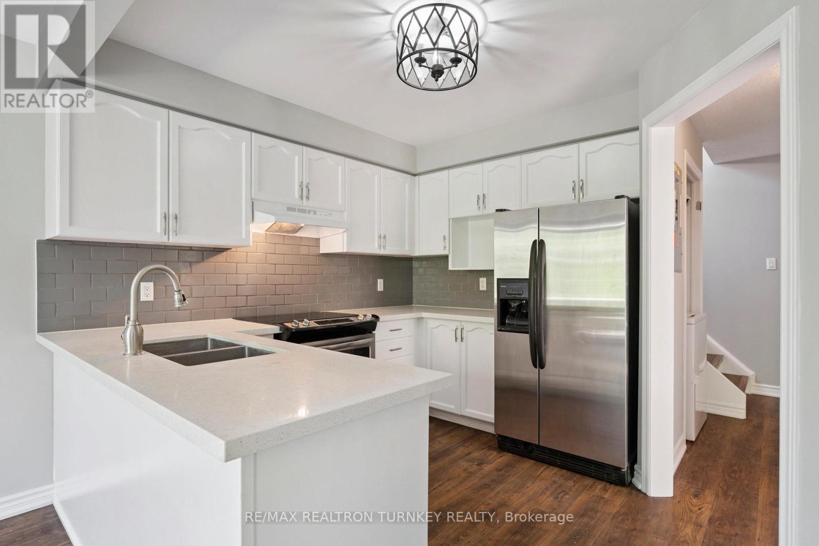 Upper - 62 Arthur Avenue, Barrie, Ontario  L4M 6H5 - Photo 13 - S13532104