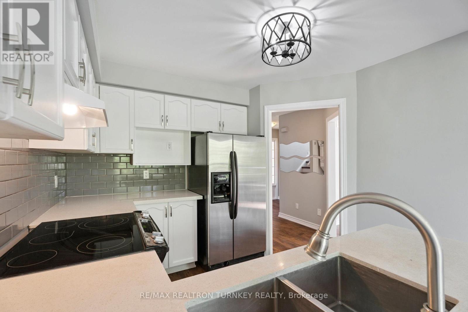 Upper - 62 Arthur Avenue, Barrie, Ontario  L4M 6H5 - Photo 14 - S13532104