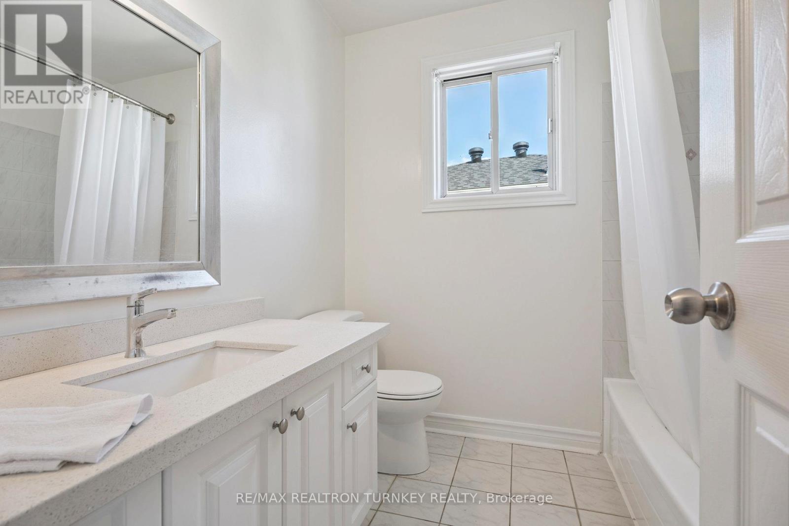 Upper - 62 Arthur Avenue, Barrie, Ontario  L4M 6H5 - Photo 24 - S13532104