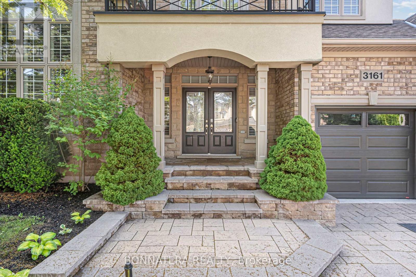 3161 Saddleworth Crescent, Oakville, Ontario  L6M 0A8 - Photo 3 - W13522810