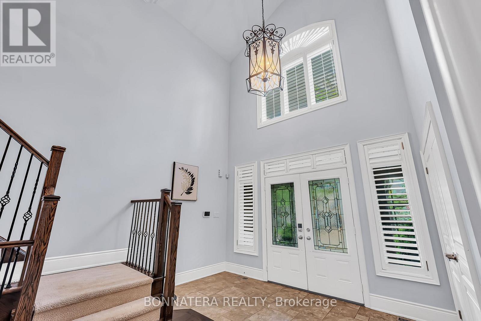 3161 Saddleworth Crescent, Oakville, Ontario  L6M 0A8 - Photo 5 - W13522810