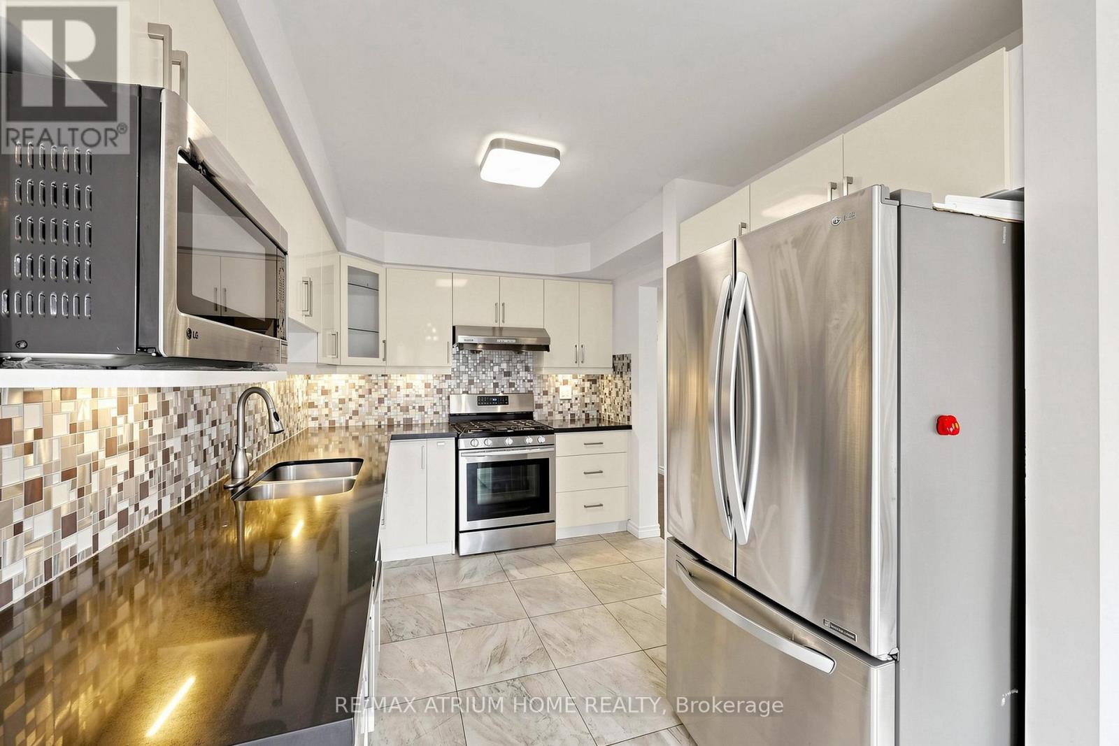 3077 Hawktail Crescent, Mississauga, Ontario  L5M 6W8 - Photo 10 - W13531956