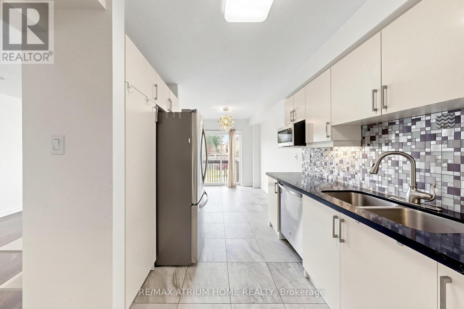 3077 Hawktail Crescent, Mississauga, Ontario  L5M 6W8 - Photo 12 - W13531956