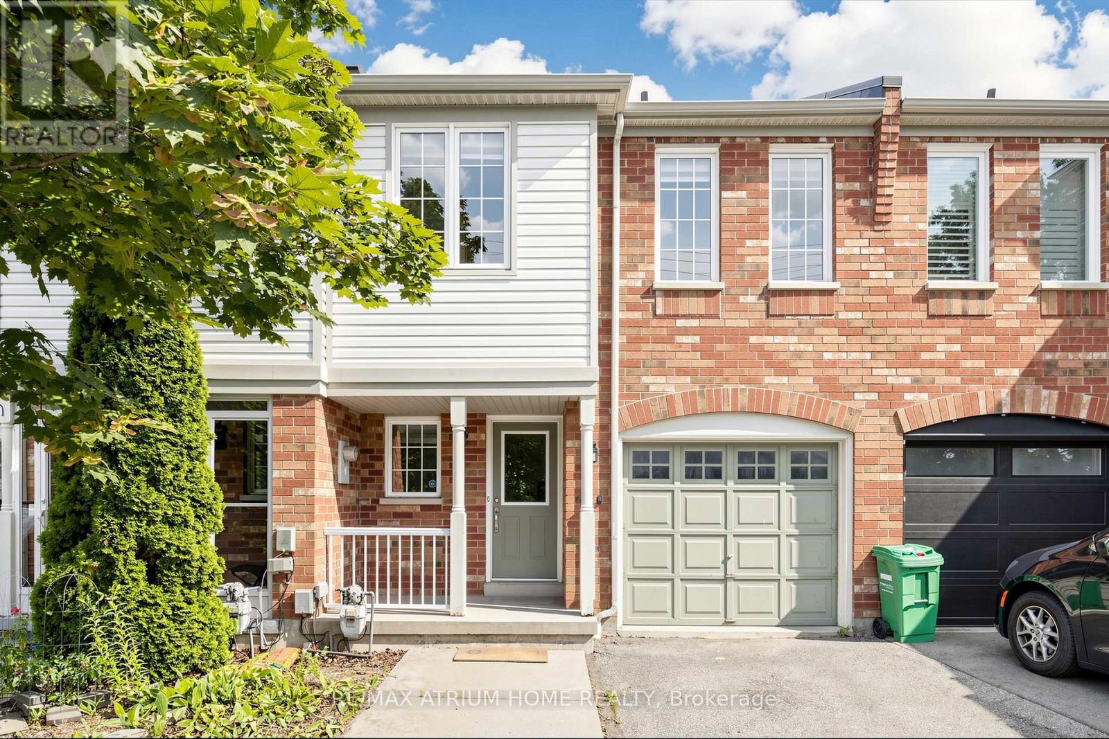 3077 Hawktail Crescent, Mississauga, Ontario  L5M 6W8 - Photo 2 - W13531956