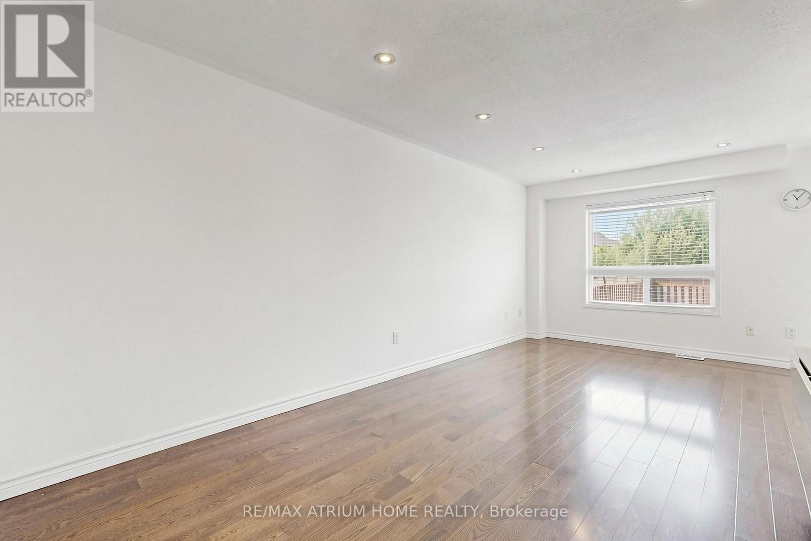 3077 Hawktail Crescent, Mississauga, Ontario  L5M 6W8 - Photo 3 - W13531956