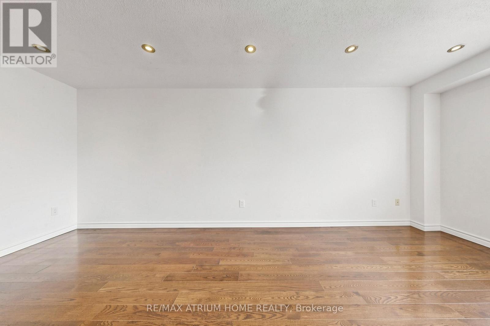 3077 Hawktail Crescent, Mississauga, Ontario  L5M 6W8 - Photo 5 - W13531956