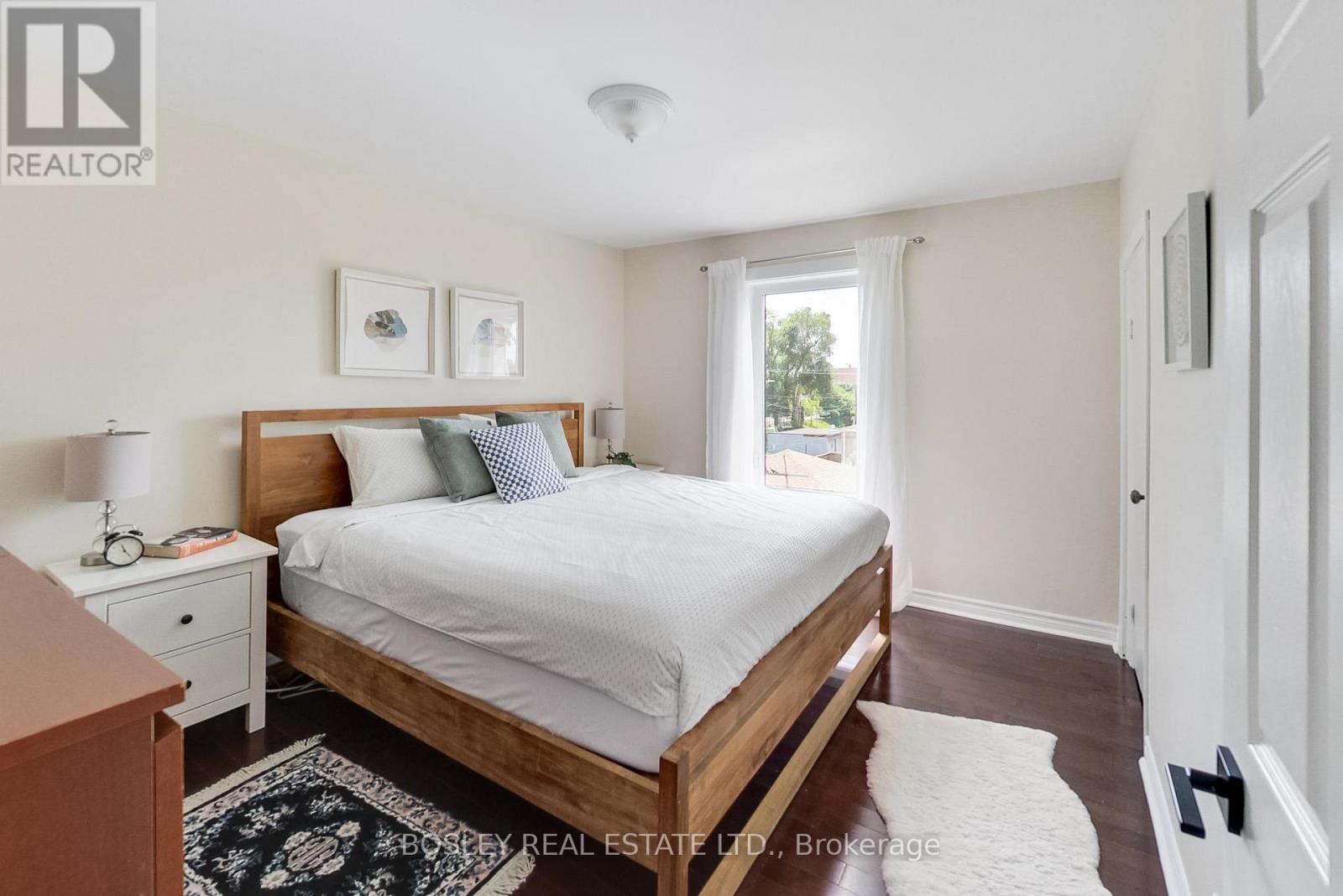 7 Pendrith Street, Toronto, Ontario  M6G 1R6 - Photo 18 - W13532018