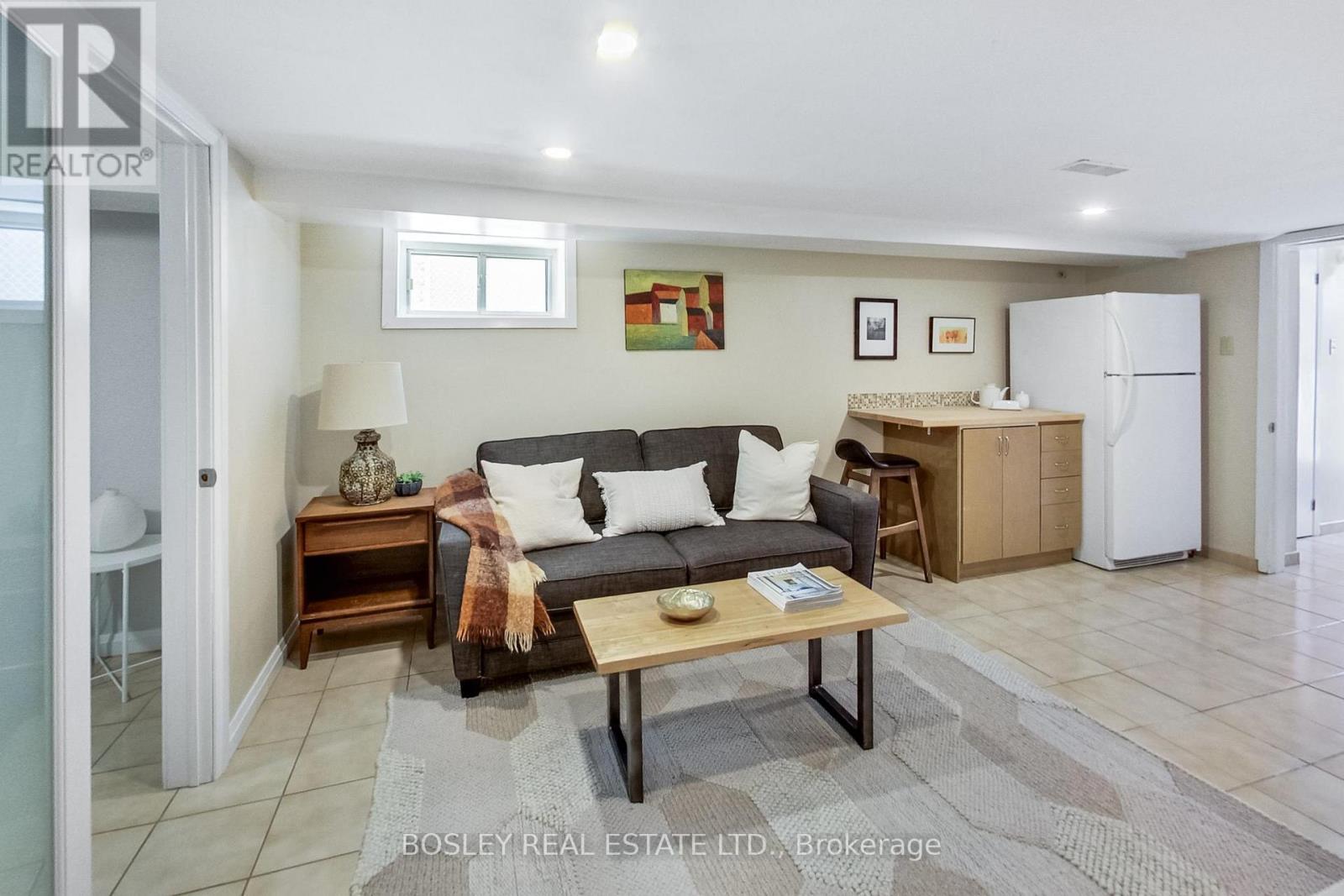 7 Pendrith Street, Toronto, Ontario  M6G 1R6 - Photo 28 - W13532018