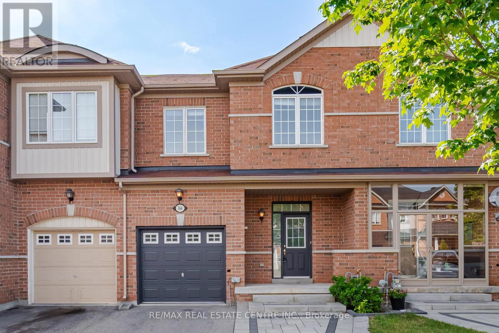 366 HOBBS CRESCENT, Milton (CL Clarke)