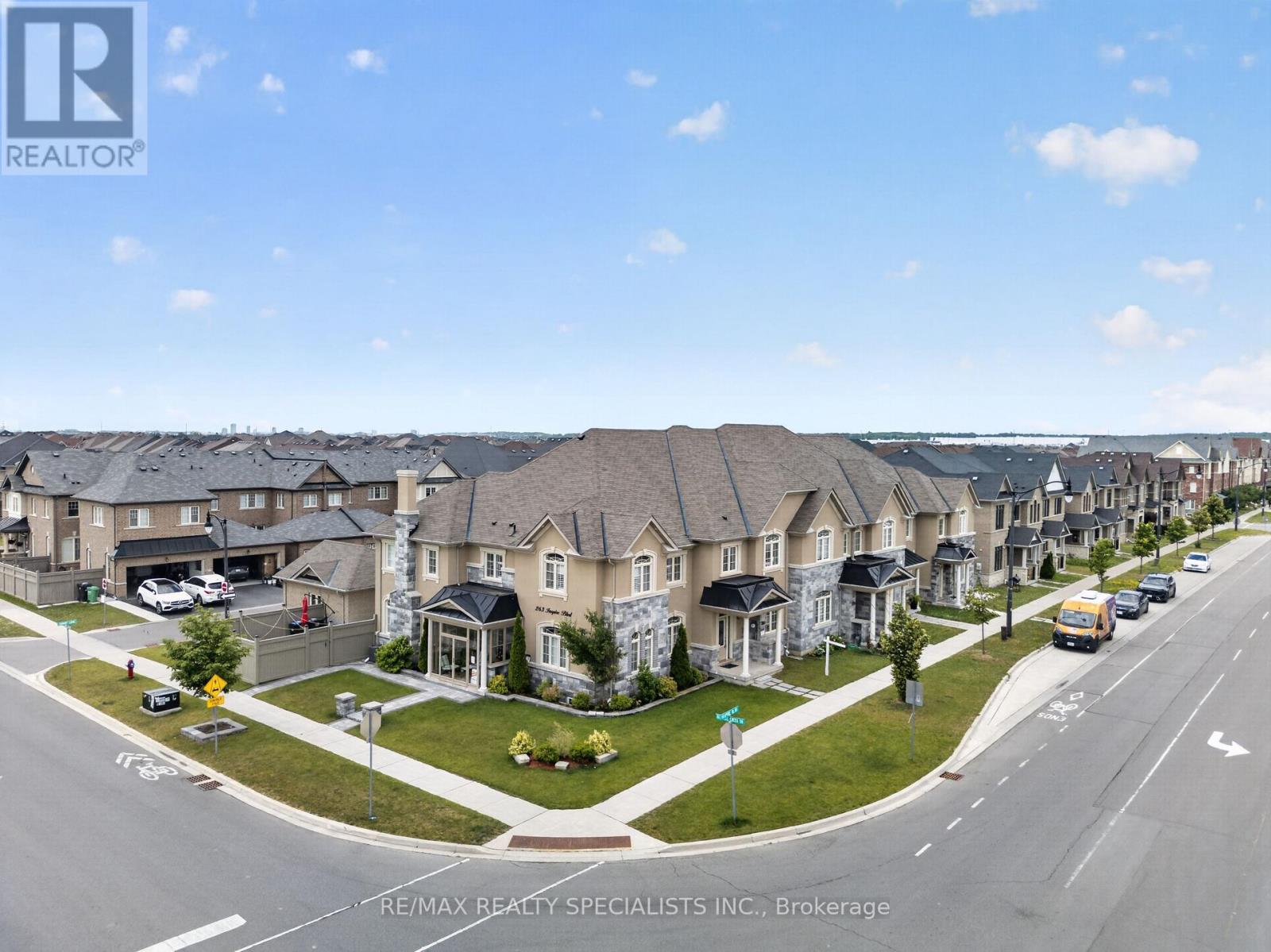 261 Inspire Boulevard, Brampton, Ontario L6R 0B6 - Photo 4 - W13532242