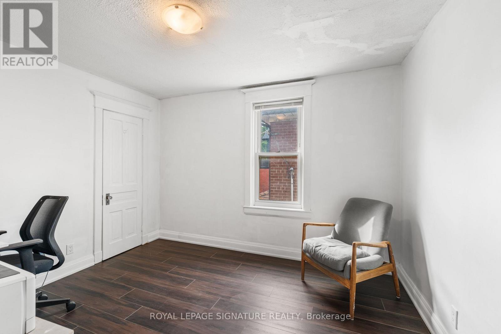 72 Gwynne Avenue, Toronto, Ontario  M6K 2C4 - Photo 21 - W13532250
