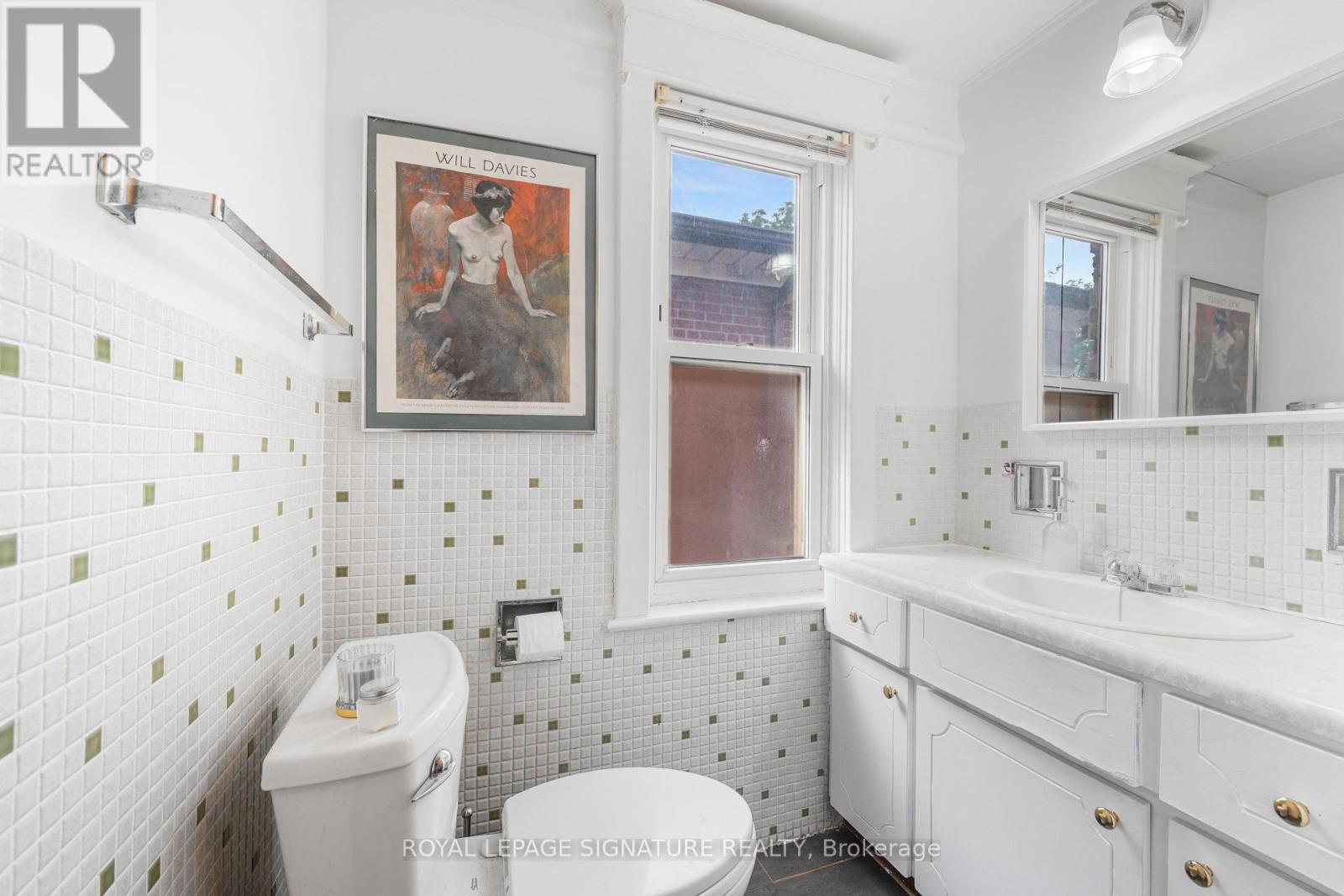 72 Gwynne Avenue, Toronto, Ontario  M6K 2C4 - Photo 27 - W13532250