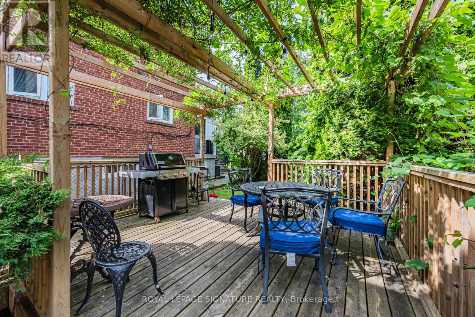 72 Gwynne Avenue, Toronto, Ontario  M6K 2C4 - Photo 33 - W13532250