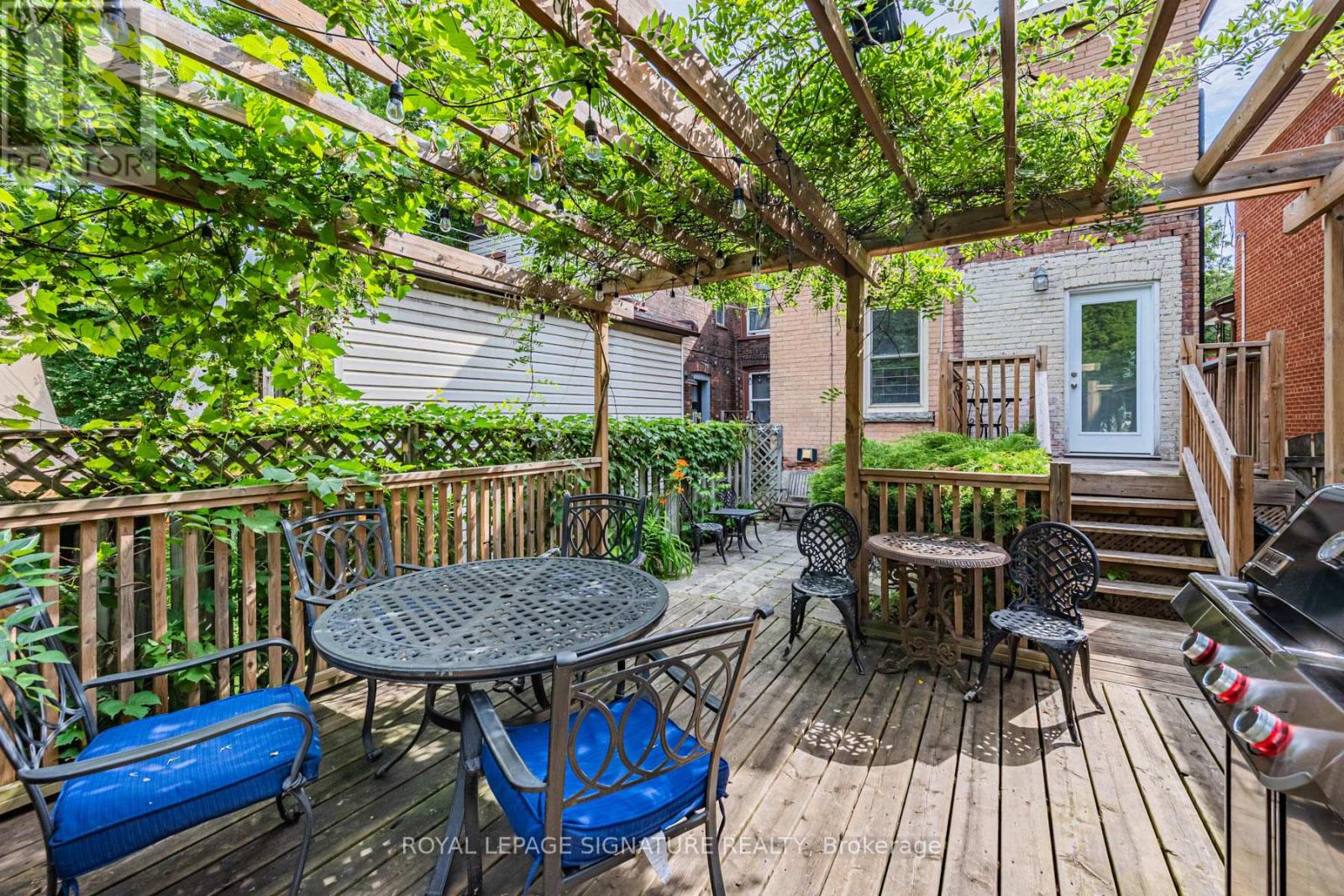 72 Gwynne Avenue, Toronto, Ontario  M6K 2C4 - Photo 34 - W13532250