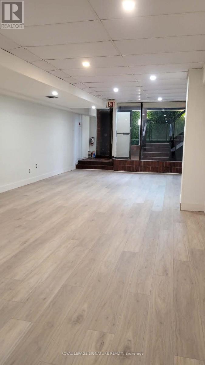 2 - 300 Lakeshore Road E, Oakville, Ontario  L6J 1J2 - Photo 9 - W13532272