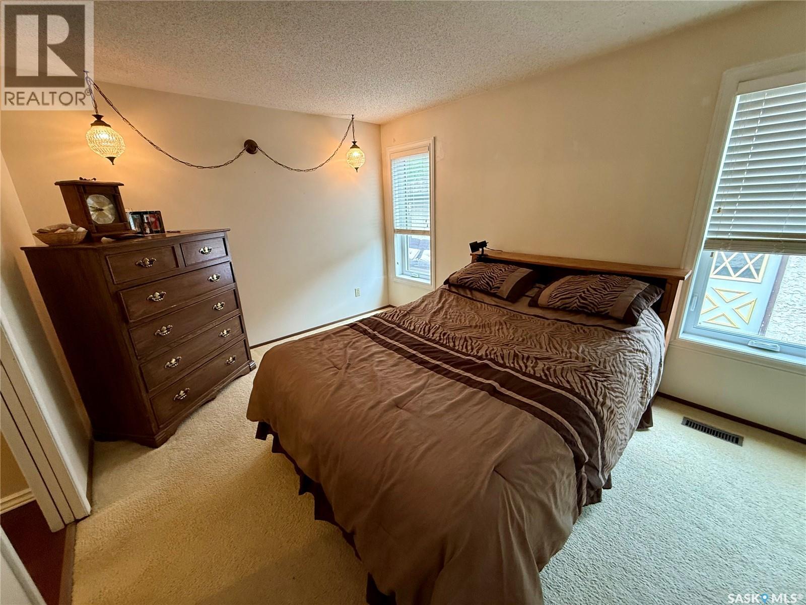 831 Seymour Crescent N, Regina, Saskatchewan  S4X 2B6 - Photo 12 - SK041664