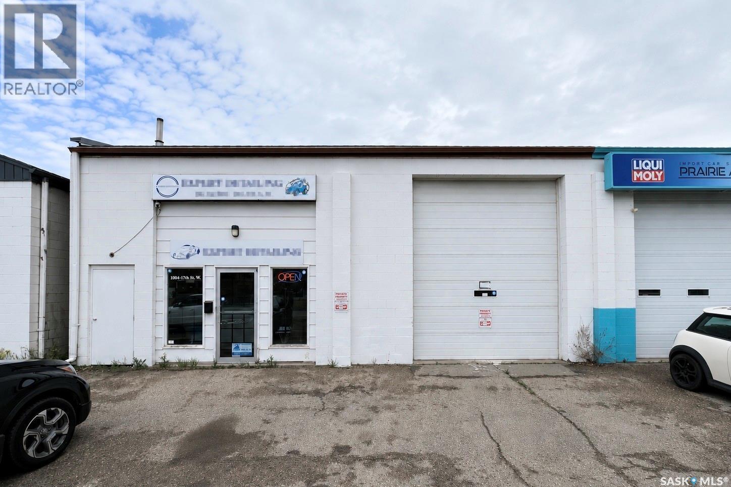 1004 17th Street W, Saskatoon, Saskatchewan  S7M 1E3 - Photo 2 - SK041563