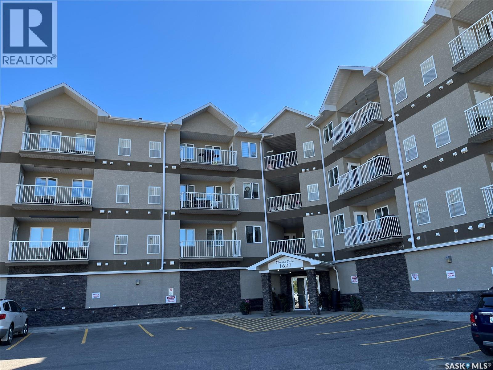 102 1621 Dakota Drive, Regina, Saskatchewan  S4Z 0A8 - Photo 2 - SK041141