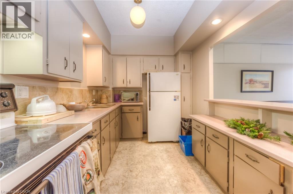 260 Sheldon Avenue N Unit# 401, Kitchener, Ontario N2H 6P2 - Photo 35 - 40845926