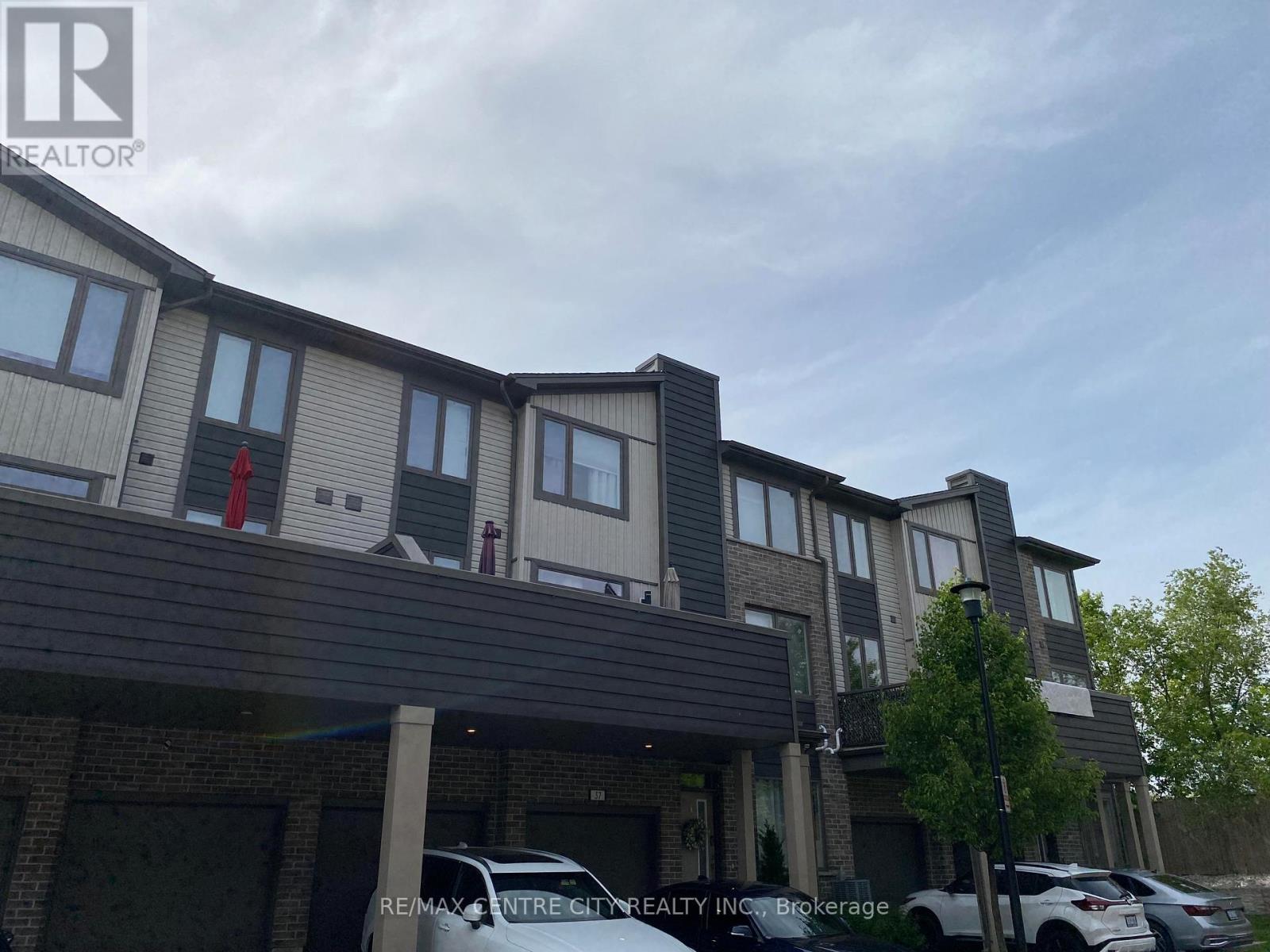 37 - 2070 Meadowgate Boulevard, London South, Ontario  N6M 0H5 - Photo 2 - X13532476