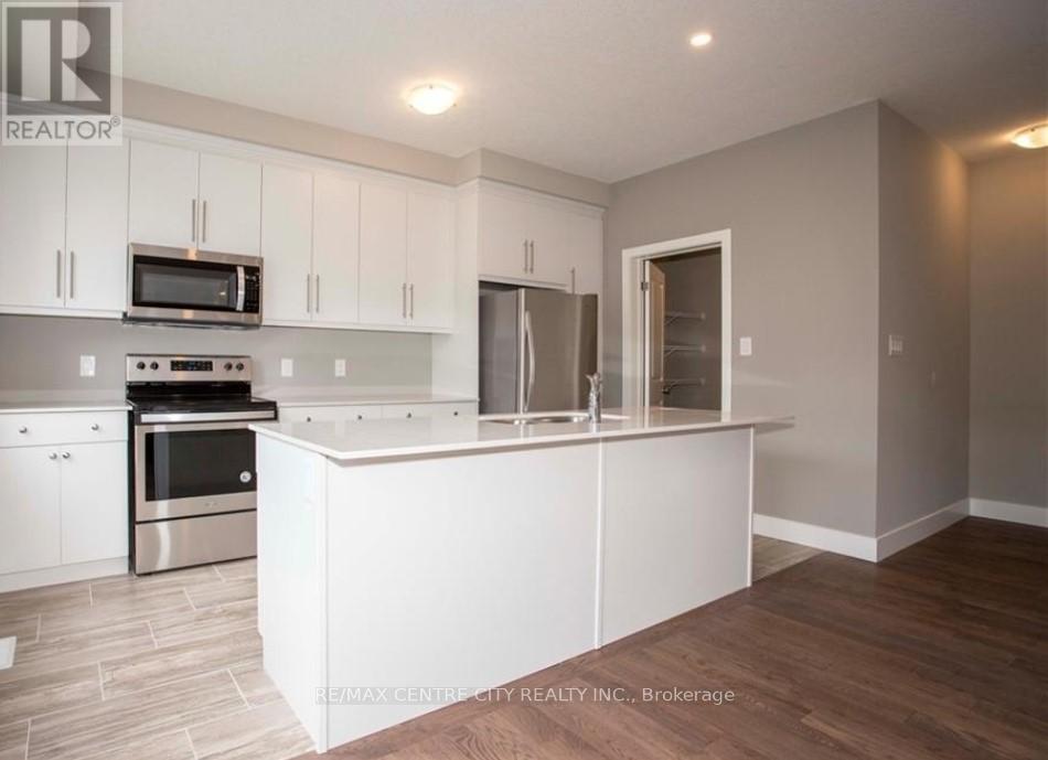 37 - 2070 Meadowgate Boulevard, London South, Ontario  N6M 0H5 - Photo 5 - X13532476